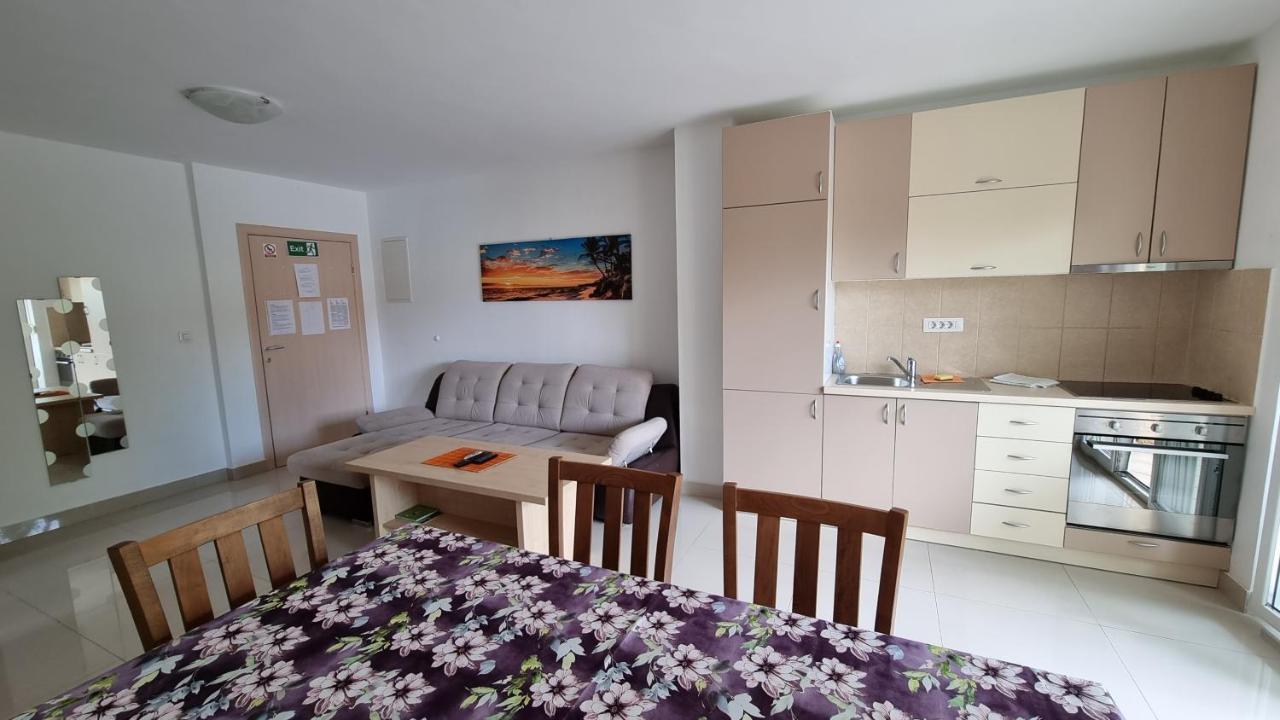 Apartments Bellator Šilo Εξωτερικό φωτογραφία
