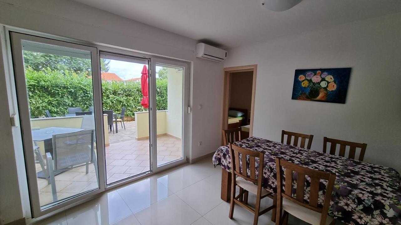 Apartments Bellator Šilo Εξωτερικό φωτογραφία