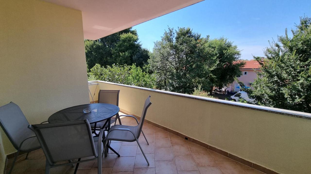 Apartments Bellator Šilo Εξωτερικό φωτογραφία