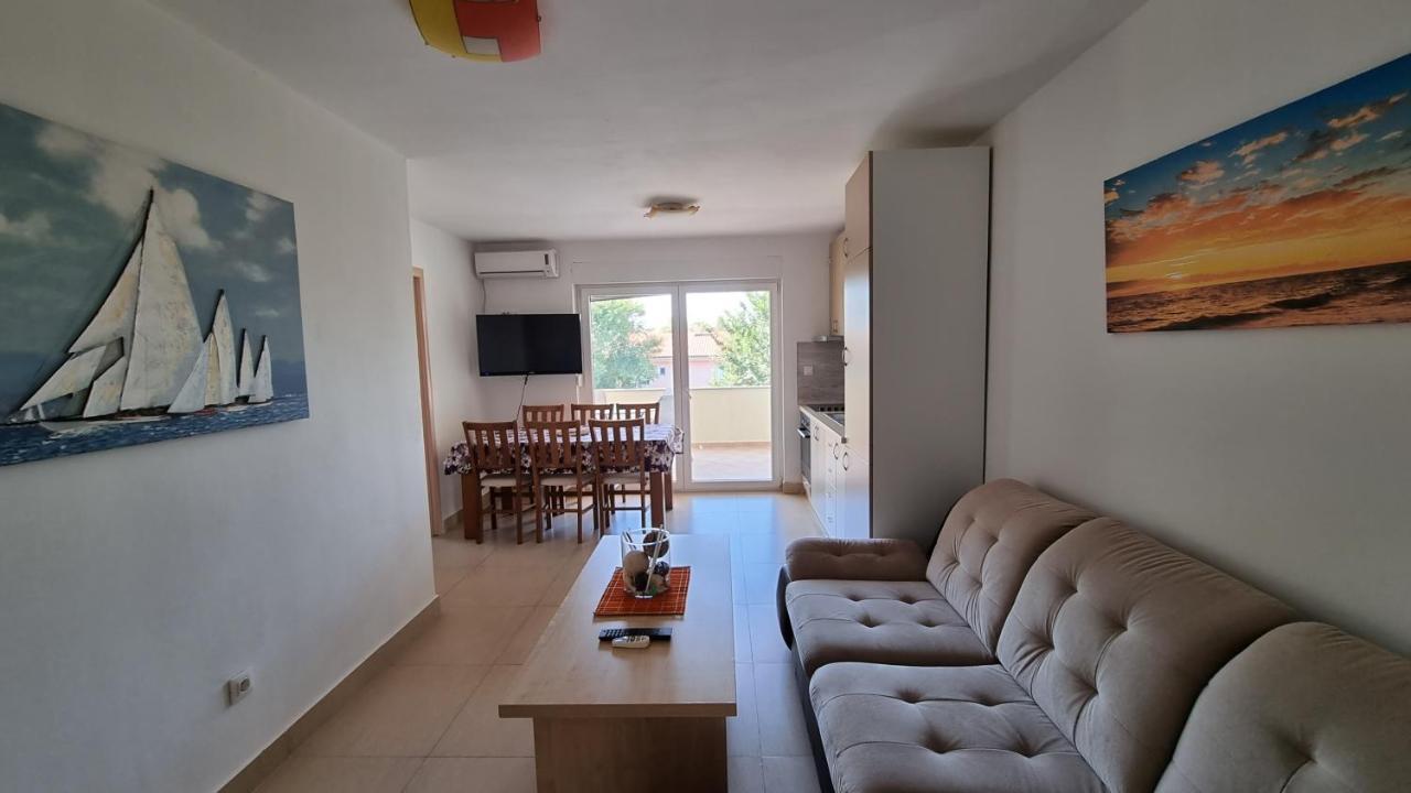 Apartments Bellator Šilo Εξωτερικό φωτογραφία