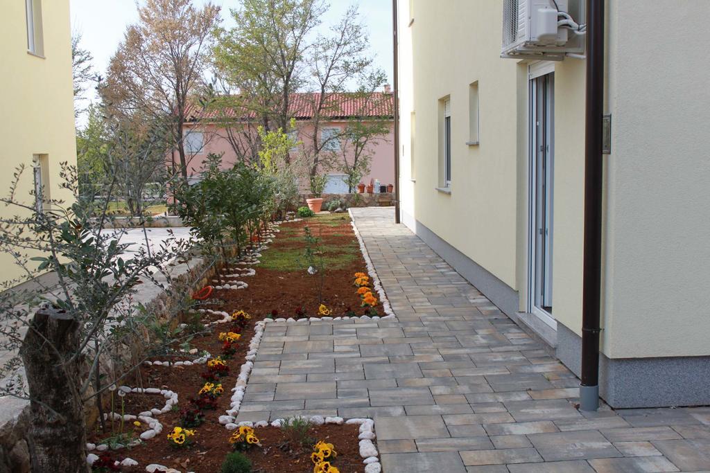 Apartments Bellator Šilo Εξωτερικό φωτογραφία