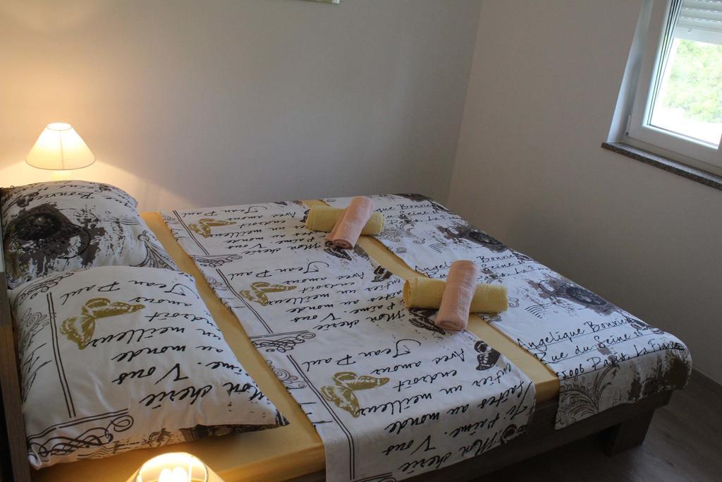 Apartments Bellator Šilo Εξωτερικό φωτογραφία