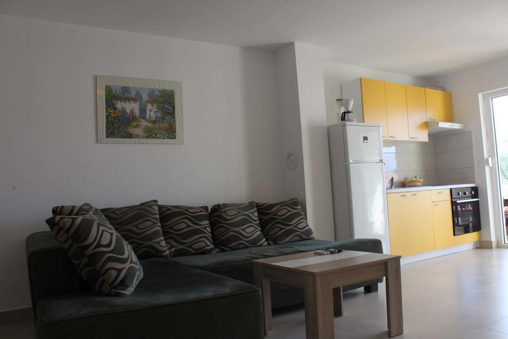 Apartments Bellator Šilo Εξωτερικό φωτογραφία