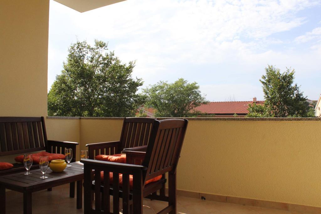 Apartments Bellator Šilo Εξωτερικό φωτογραφία