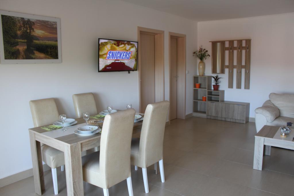 Apartments Bellator Šilo Εξωτερικό φωτογραφία