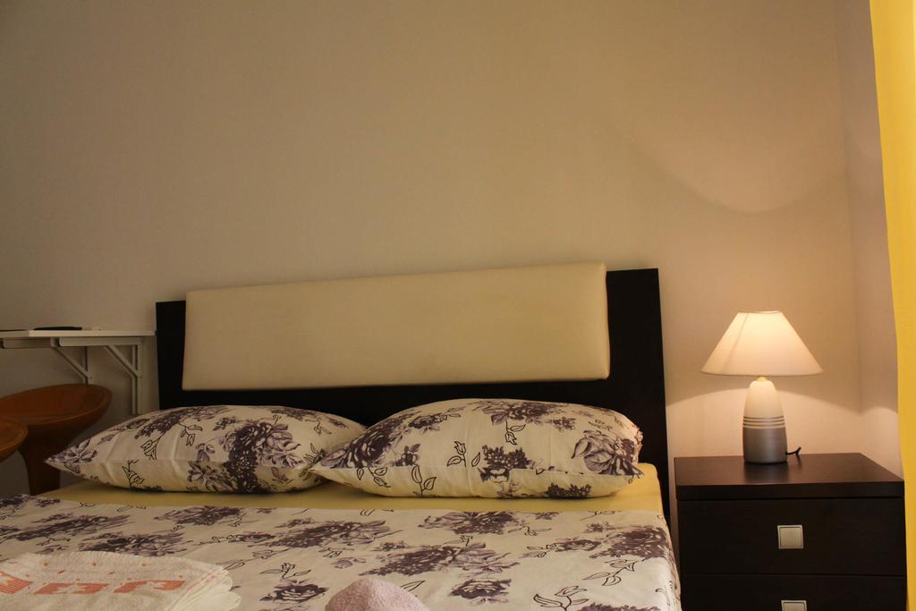 Apartments Bellator Šilo Εξωτερικό φωτογραφία