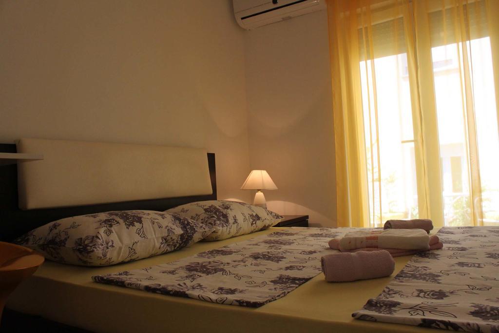Apartments Bellator Šilo Εξωτερικό φωτογραφία