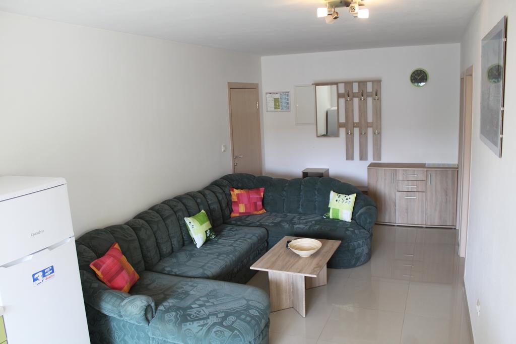 Apartments Bellator Šilo Εξωτερικό φωτογραφία